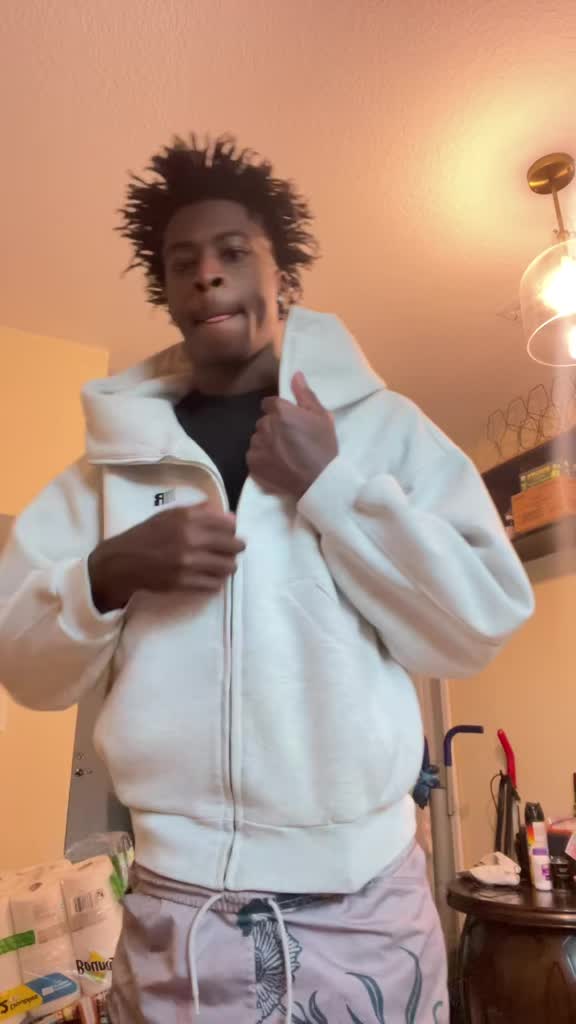 @👣👶🏿 .