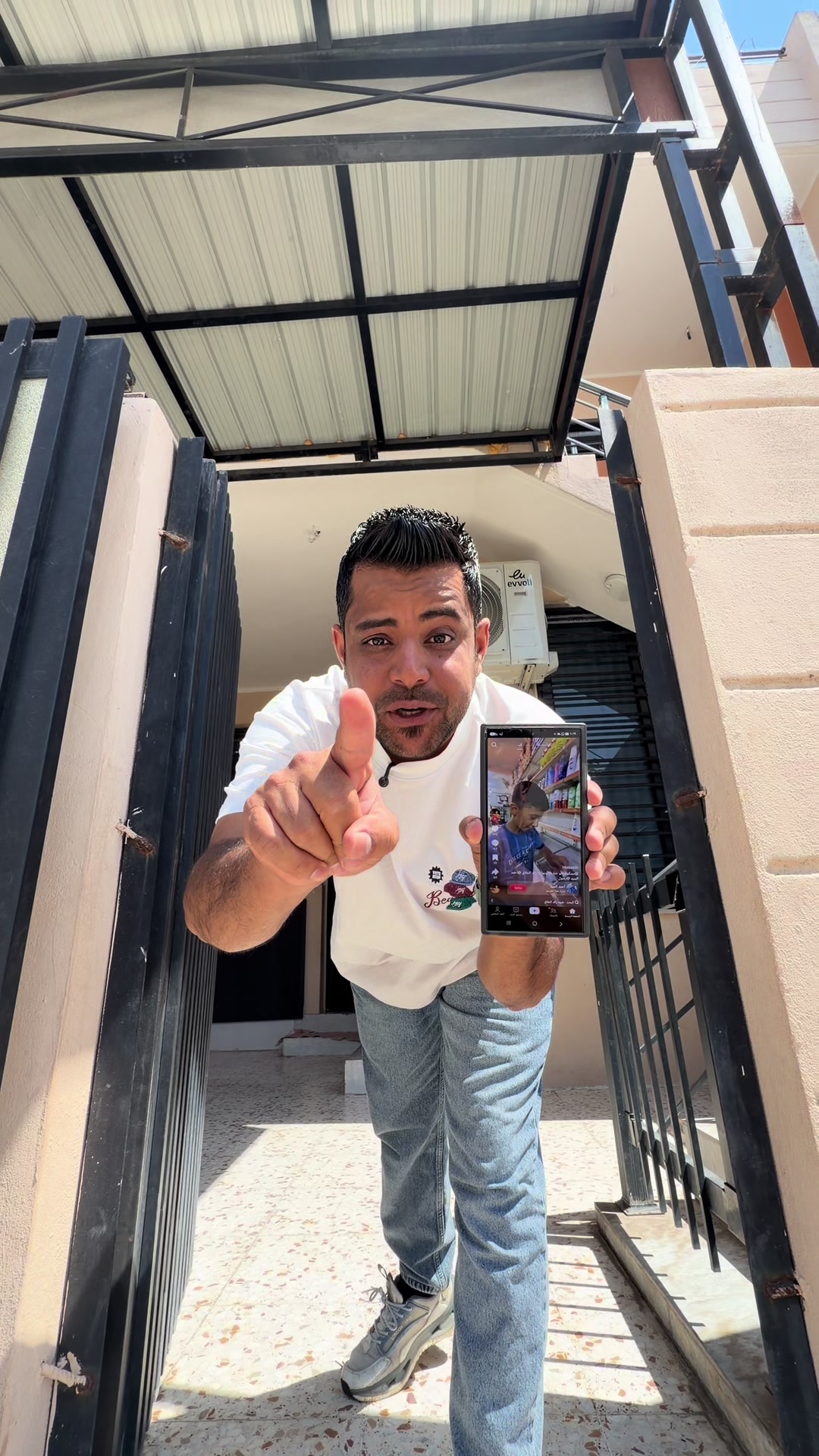 @يوميات رائد الحلاق