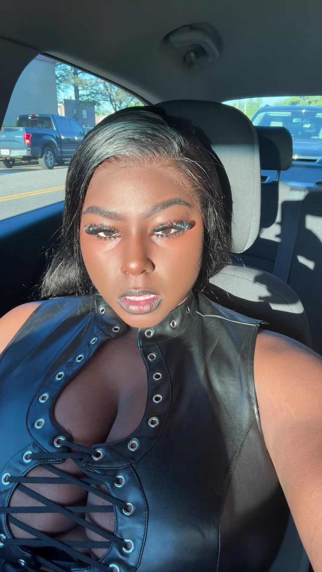 @Neshia💋
