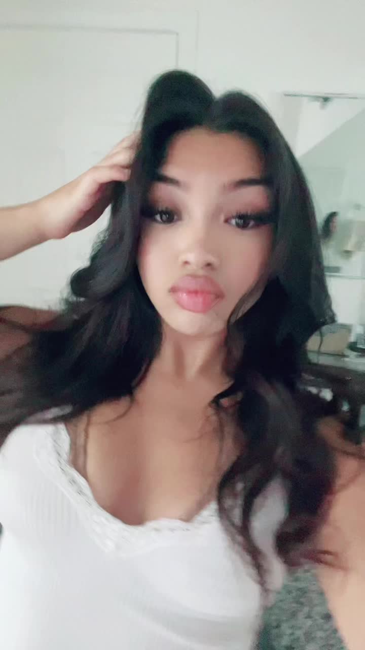 @Chelly💋🌟