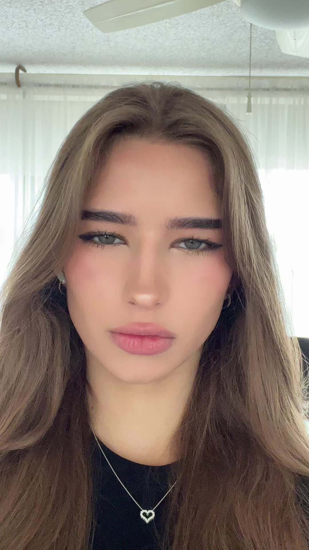 @lizka