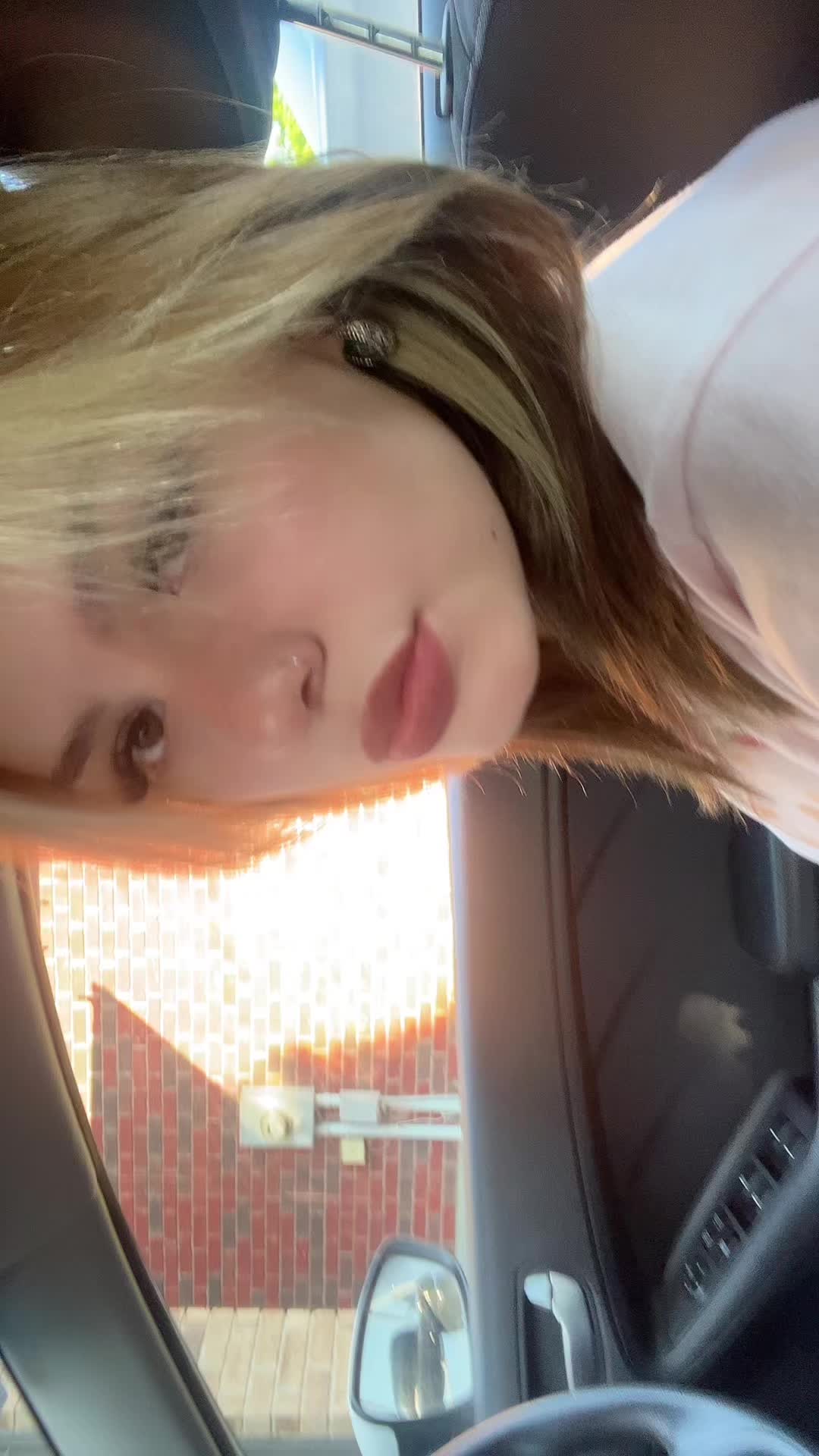 @glitteri✧˖&deg;.
