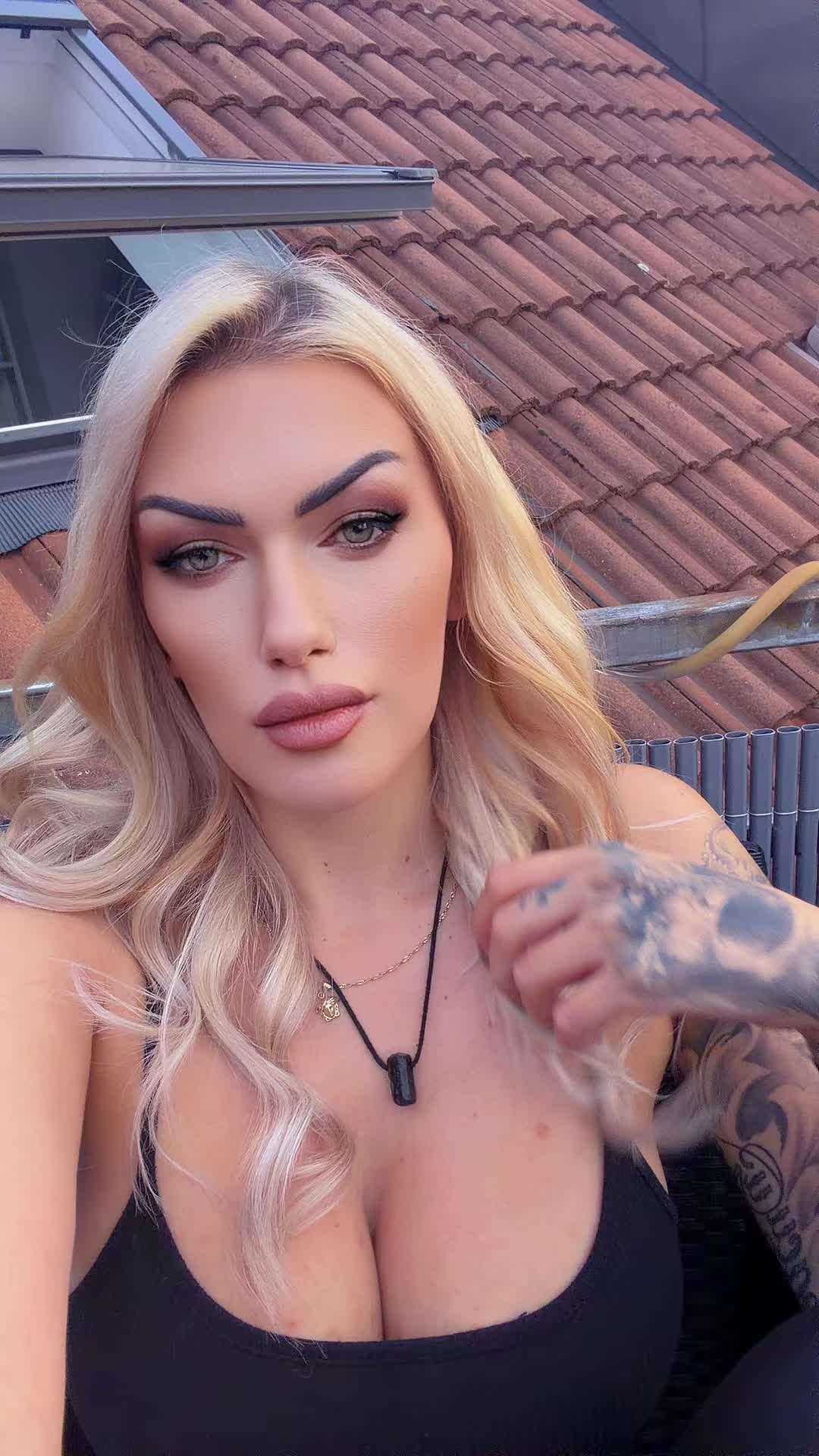 @Inked_Kira