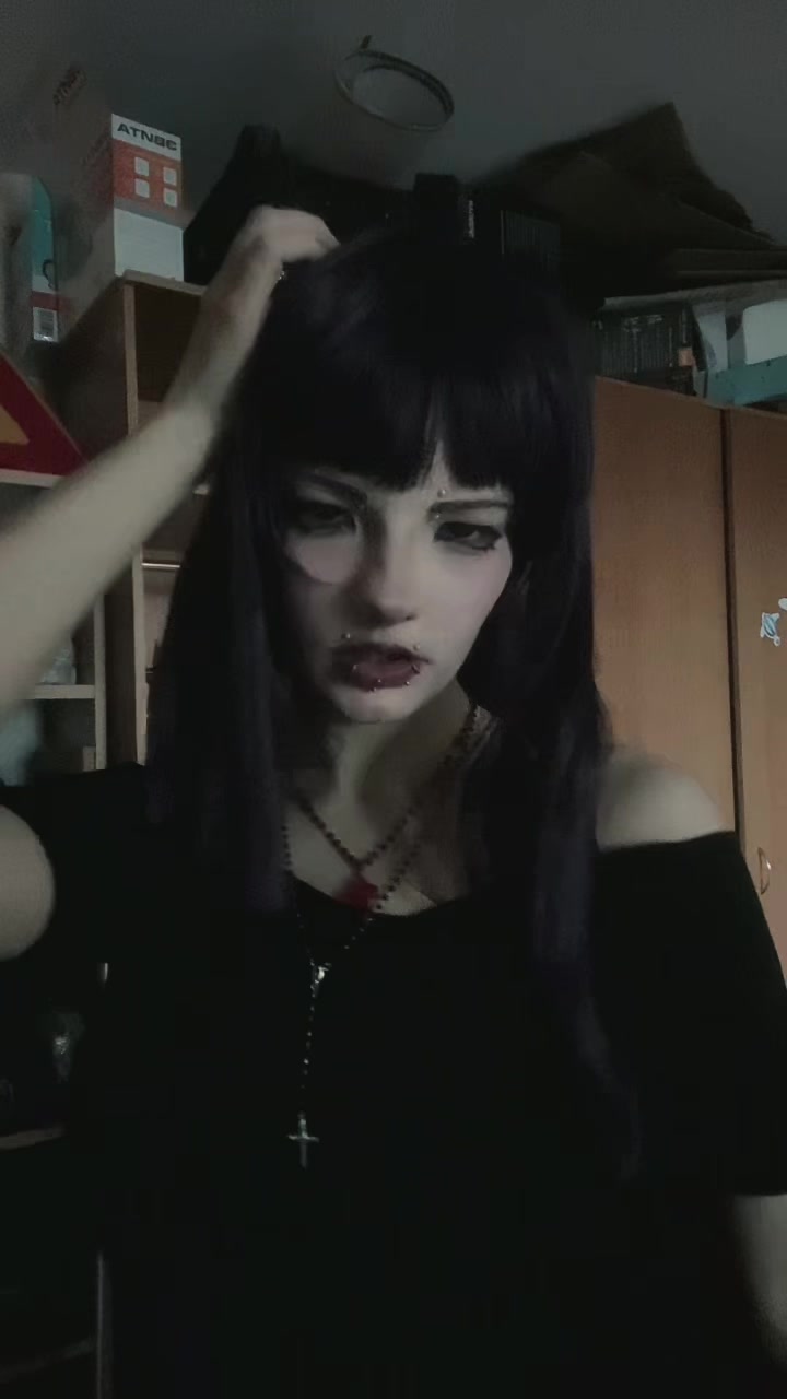 @emoanya