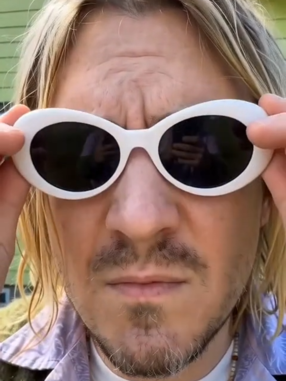 @Roflyator™