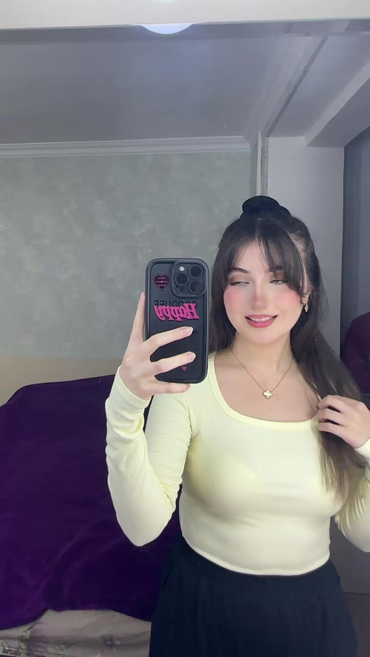 @<3