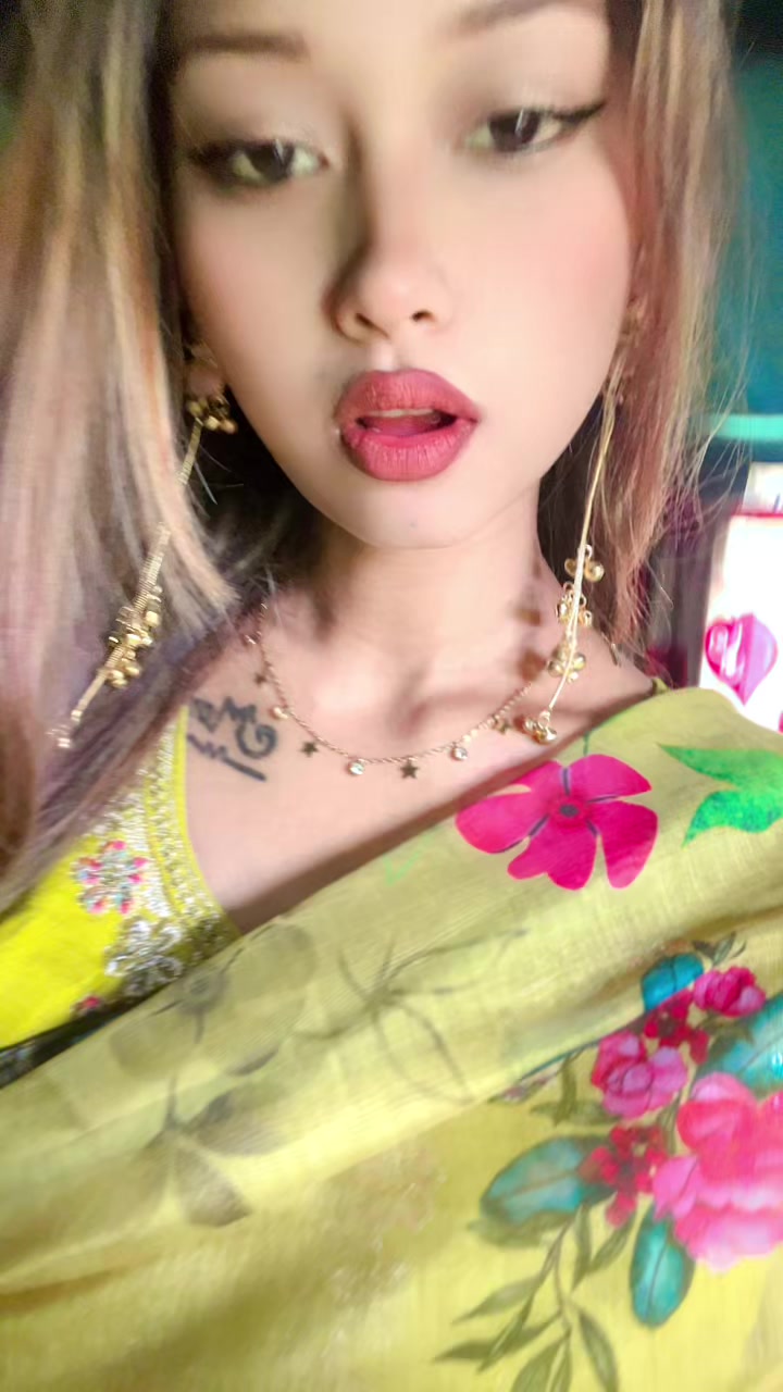 @🦋⃟✮⃝🇲rs__Tharunii🌺  
