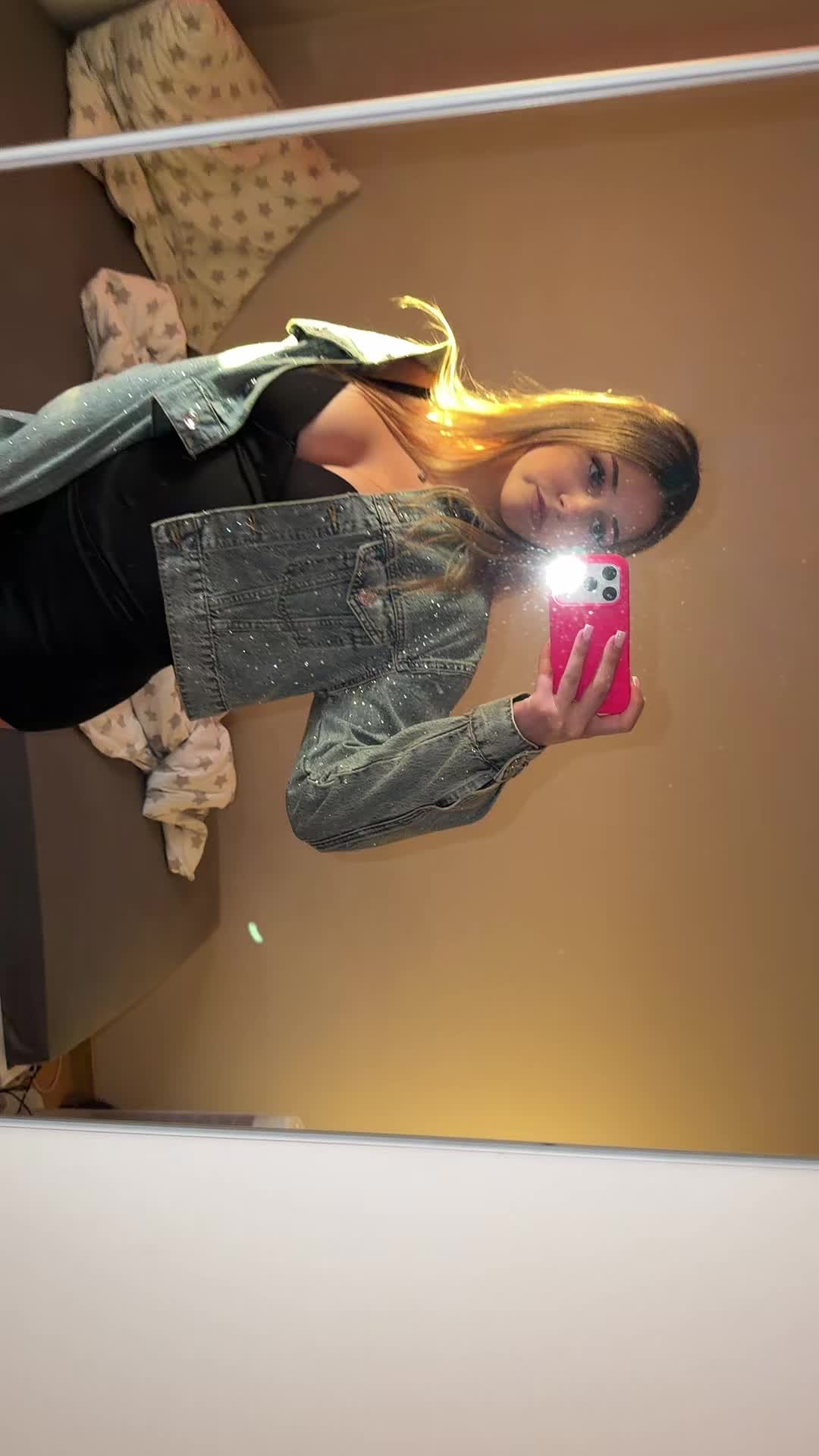 @𝒩