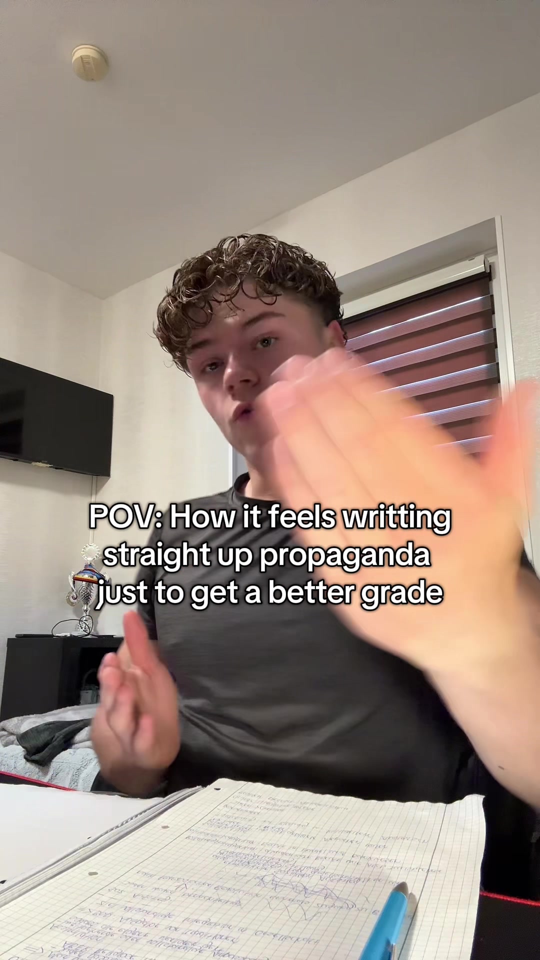 @Yvwes