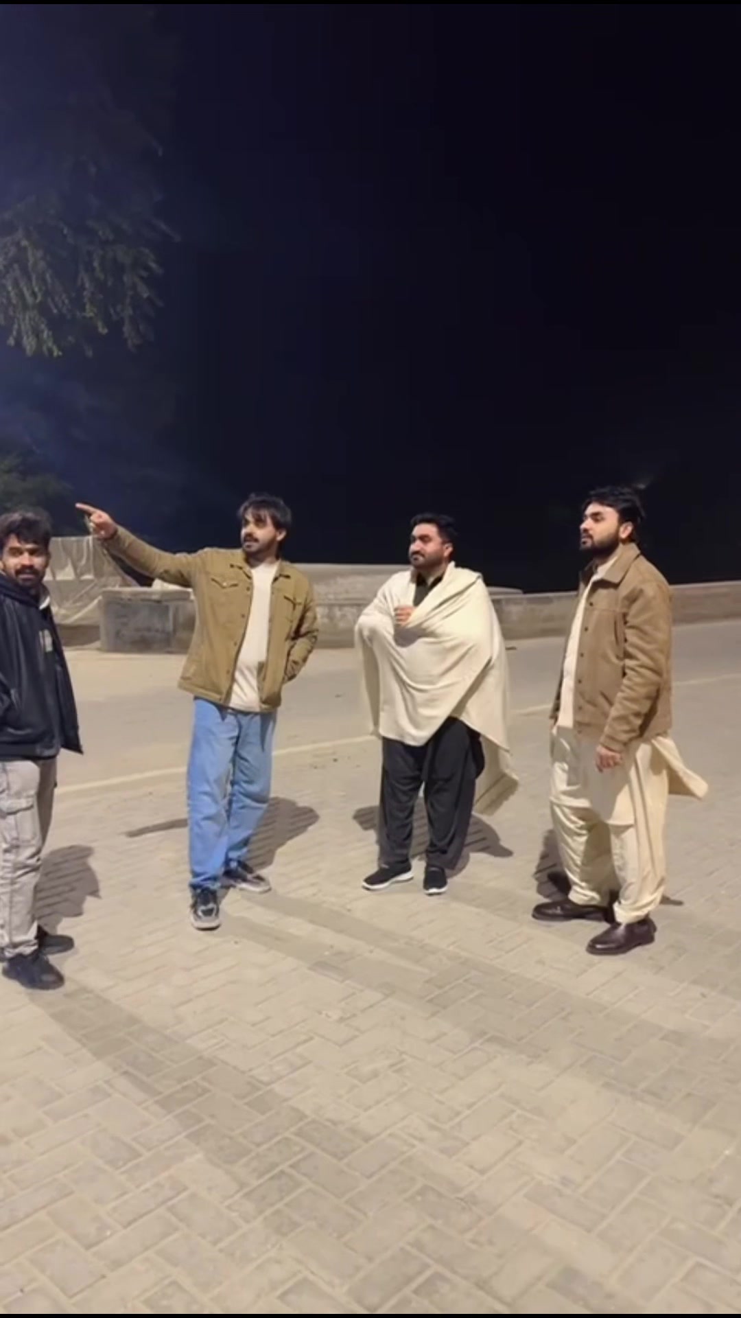 @ARZ Ch 🇵🇰🇦🇺