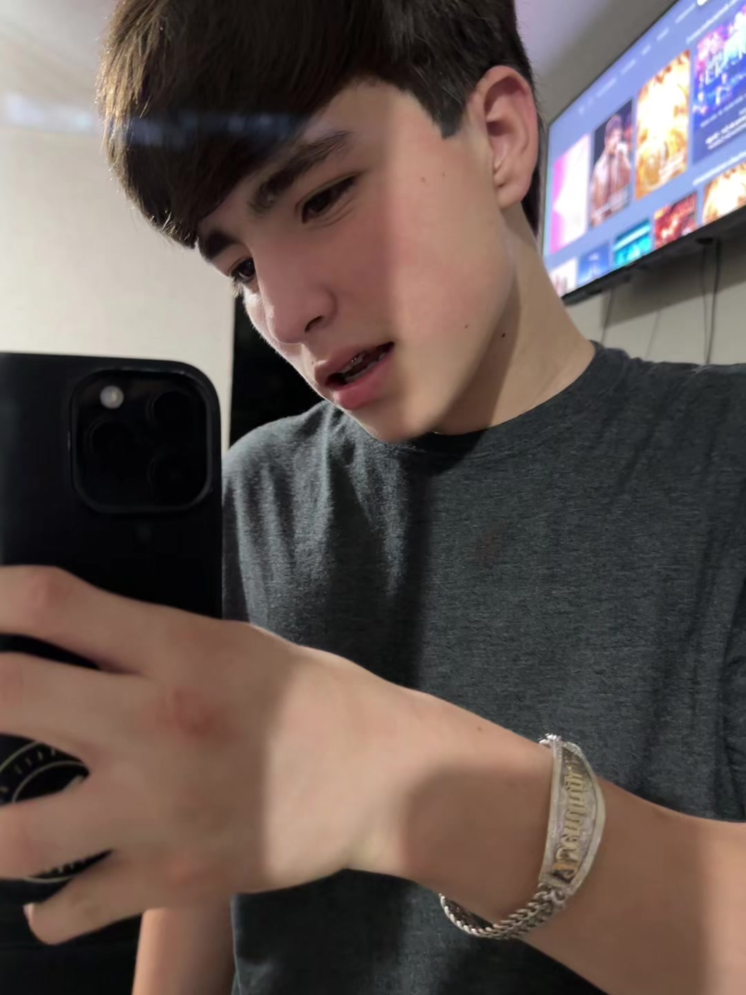 @𝙈𝙖𝙣𝙪𝙚𝙡𝙤𝙣 𝙏𝙤𝙬𝙚𝙧𝙨