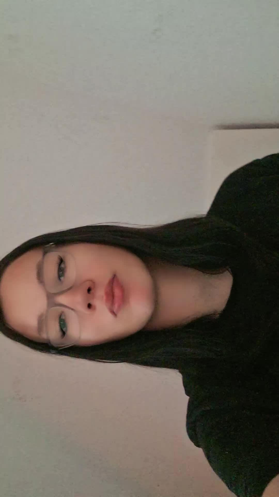@y0urfavkimi_ brb
