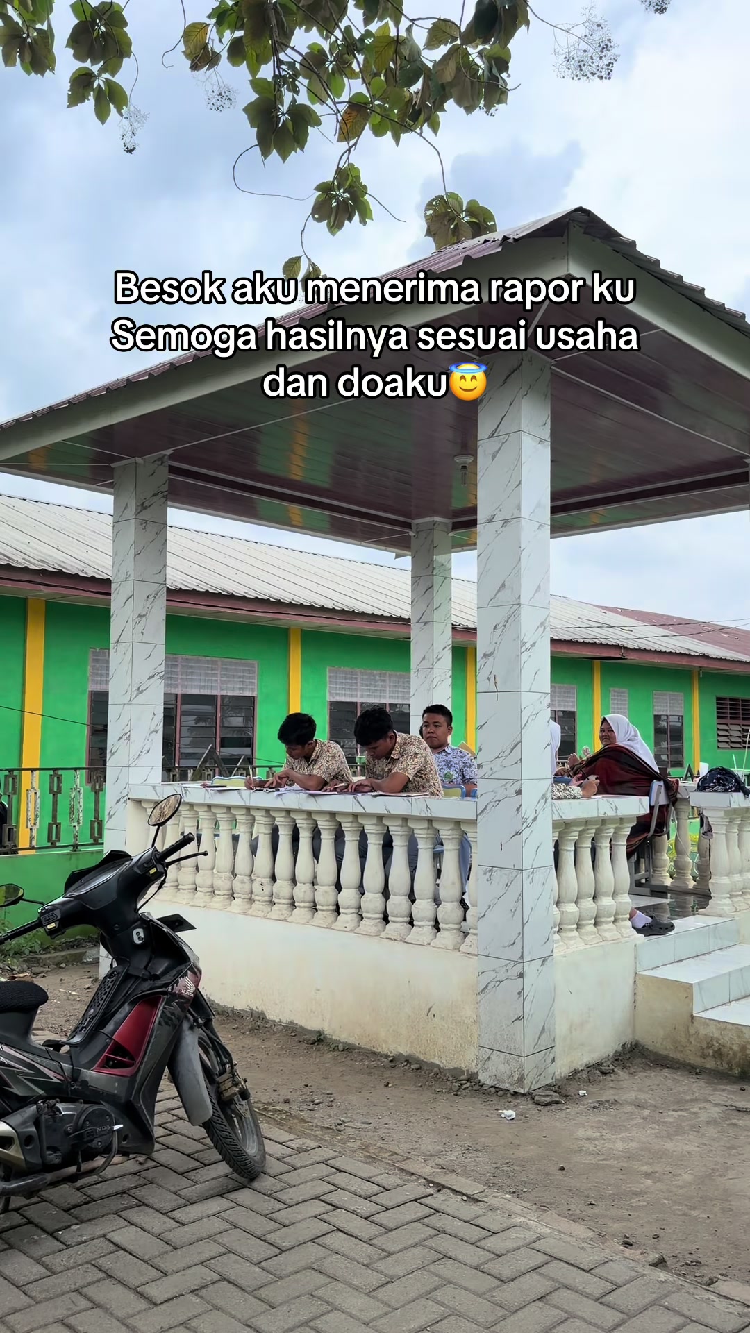 @Meiliza Hijratti S.Pd