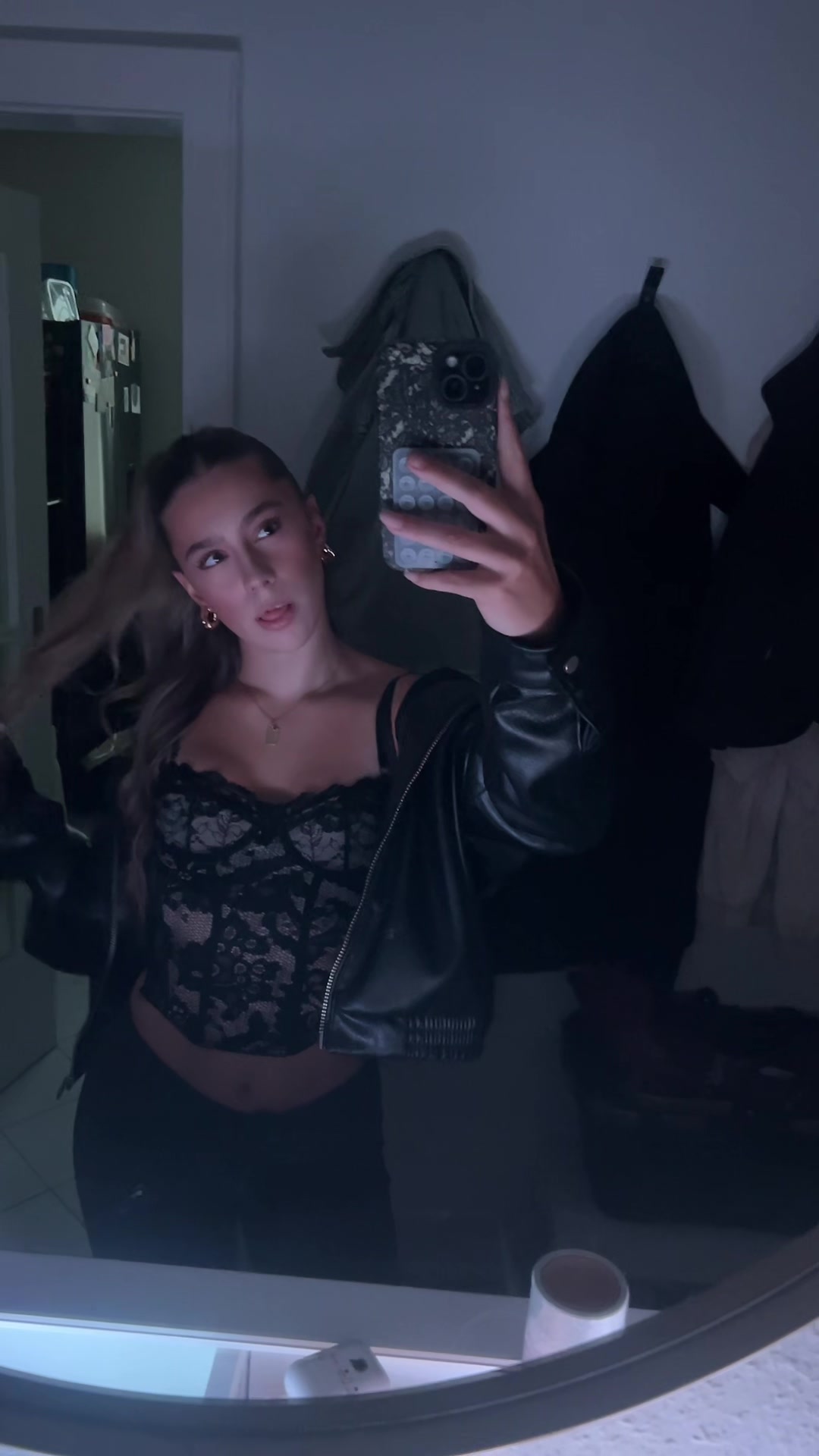 @leonaaisk