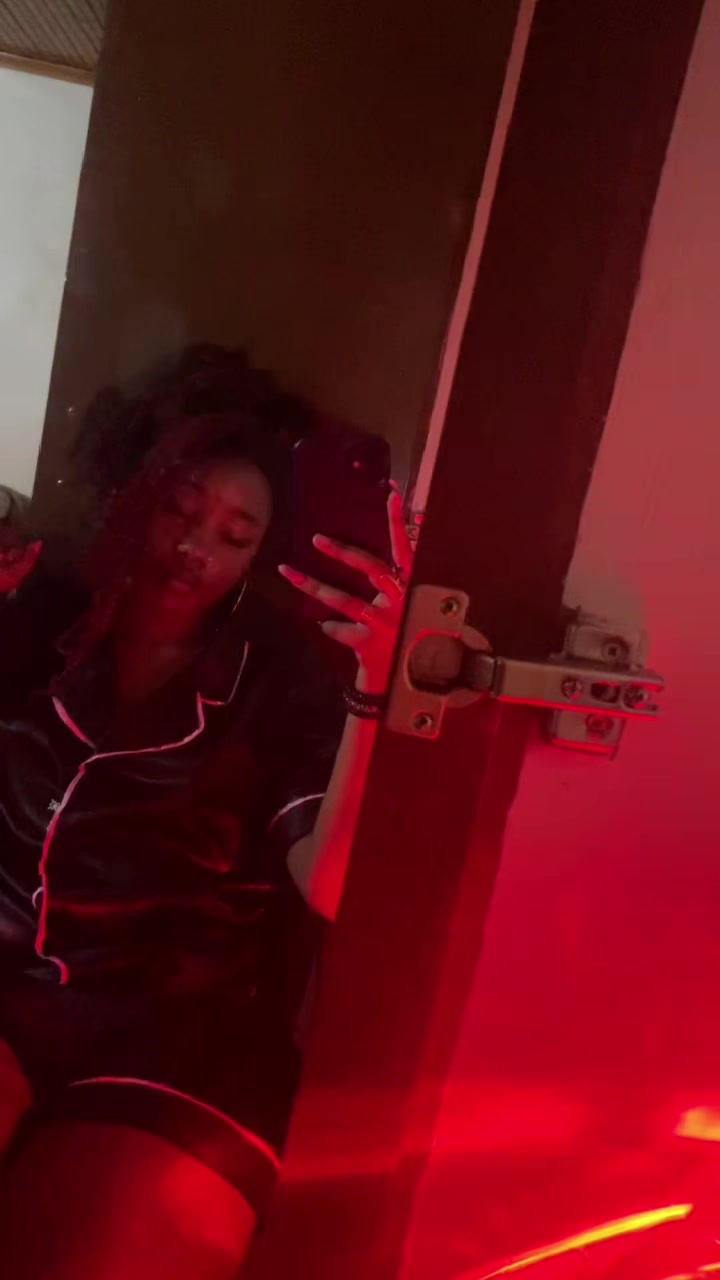 @𝔃𝔲𝔯𝔦