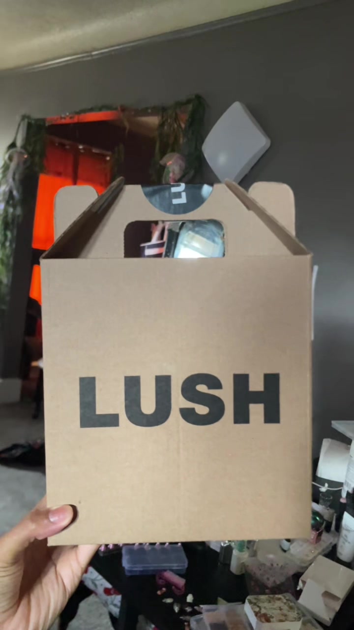 @ash🧿