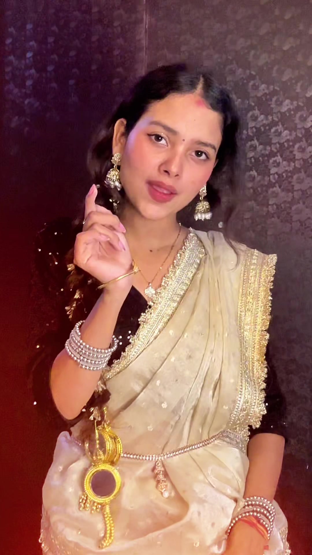 @Prashamsa ydv🧿💜