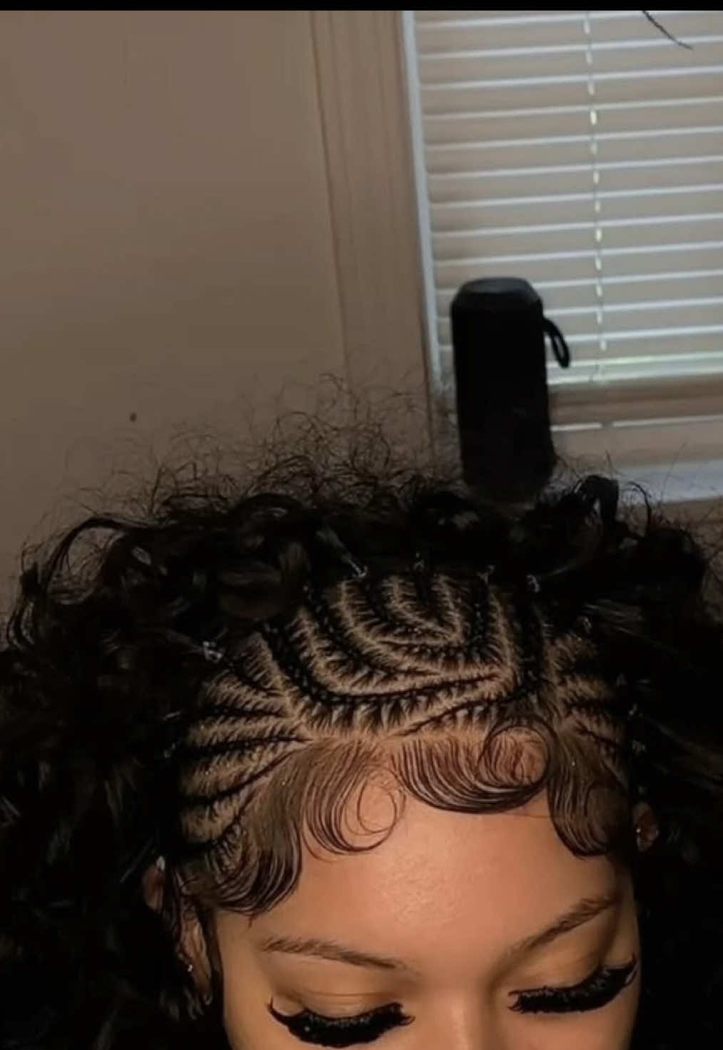 @hairbymslady_