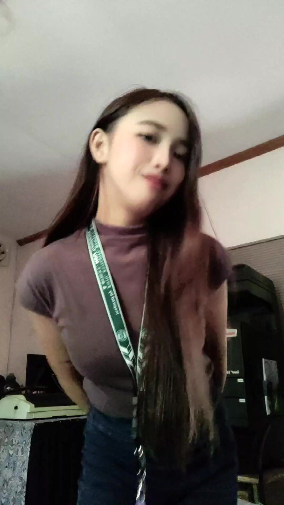 @Loraine