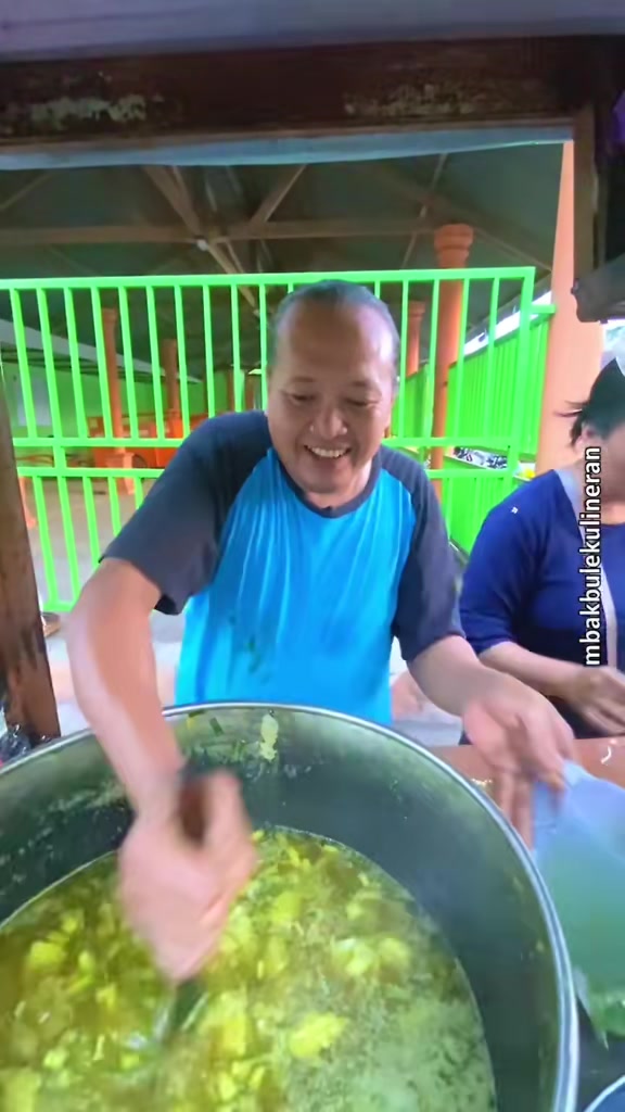 @MBAK BULE KULINERAN