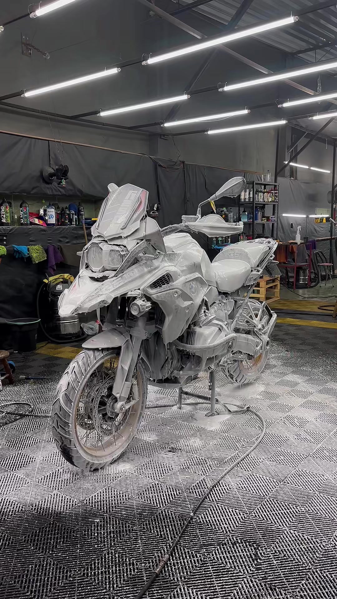 @Sava Garage