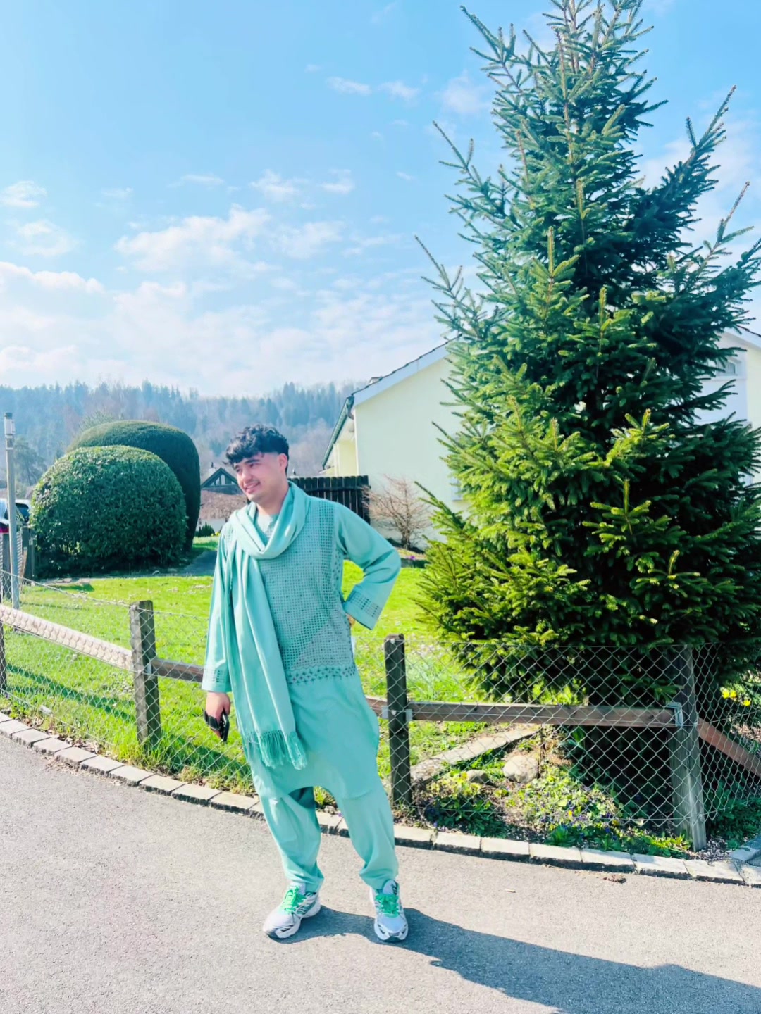 @Beşir Norouzi🇨🇭🥰🇬🇧