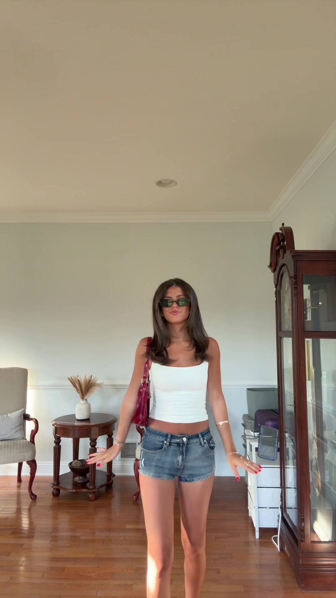 @carlybraverman