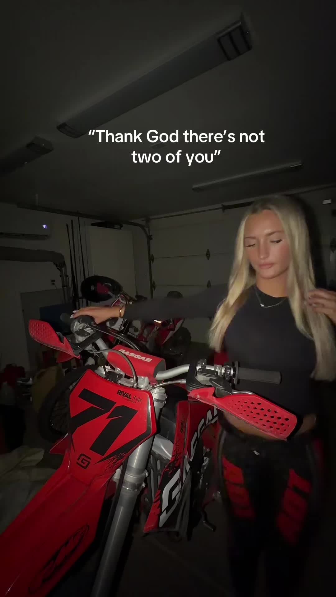 @Sienna🏍️💋