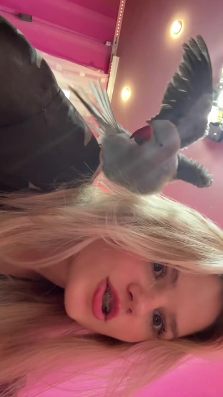 @Vikkukama