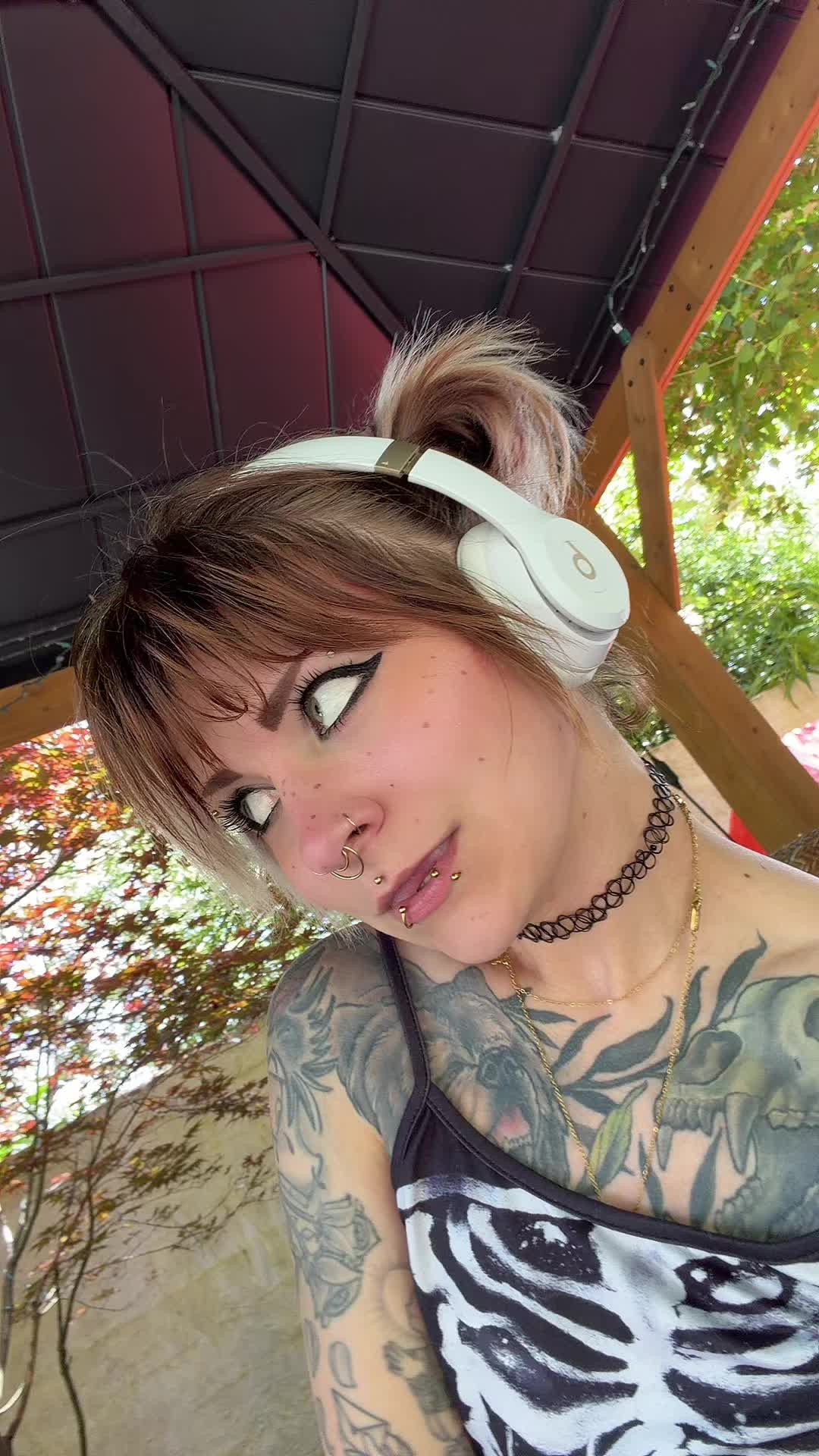 @ThemRedneckEmos
