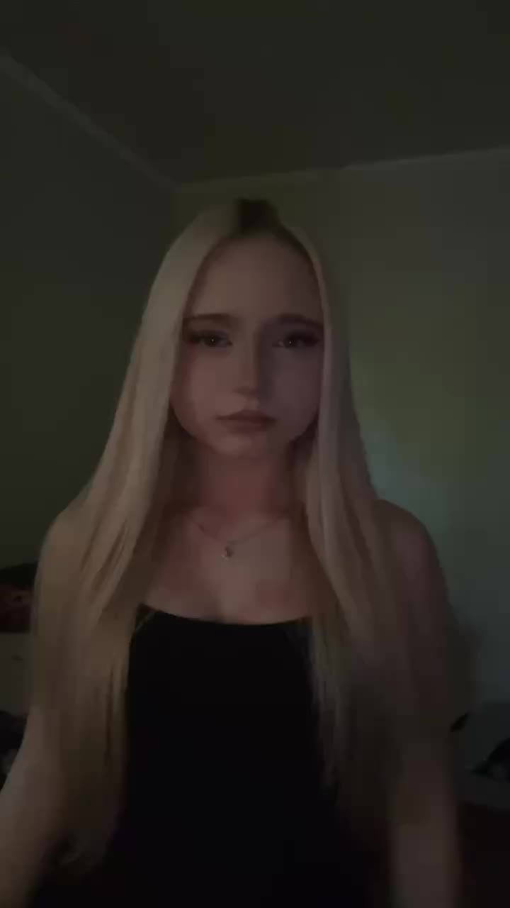 @аняяя