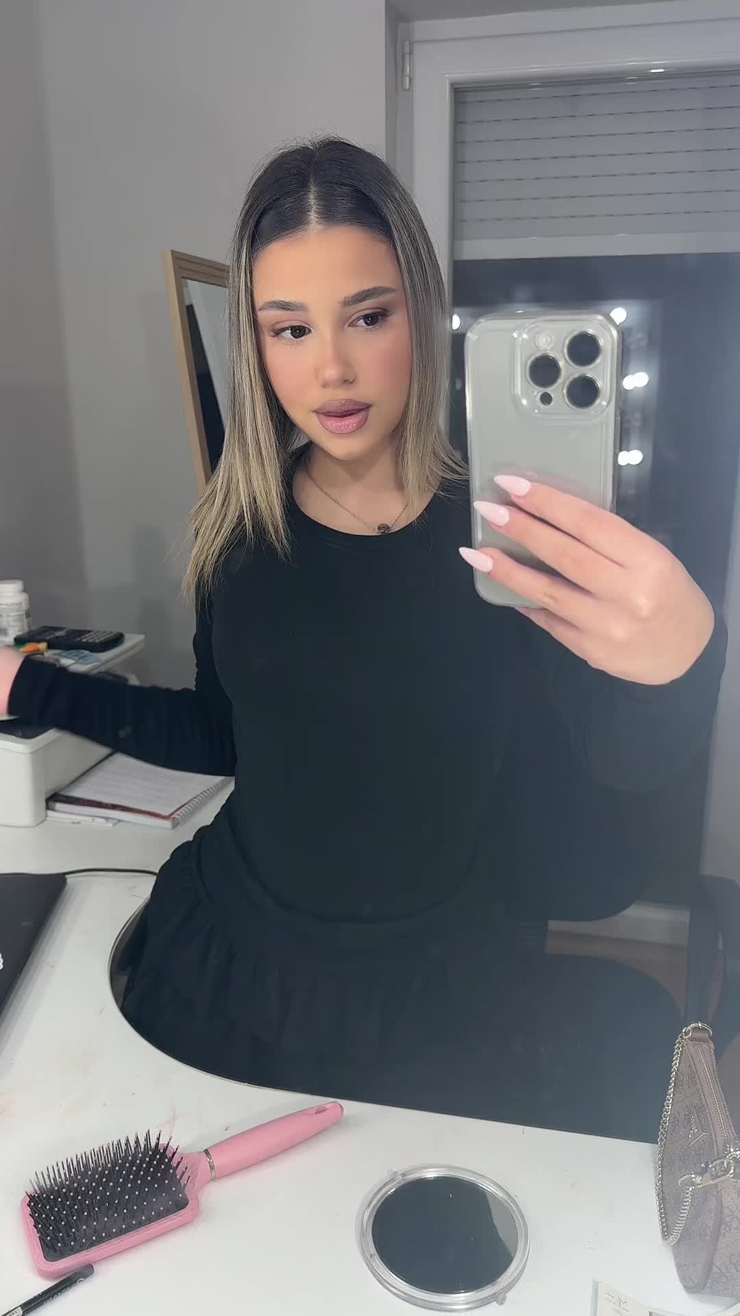@💋