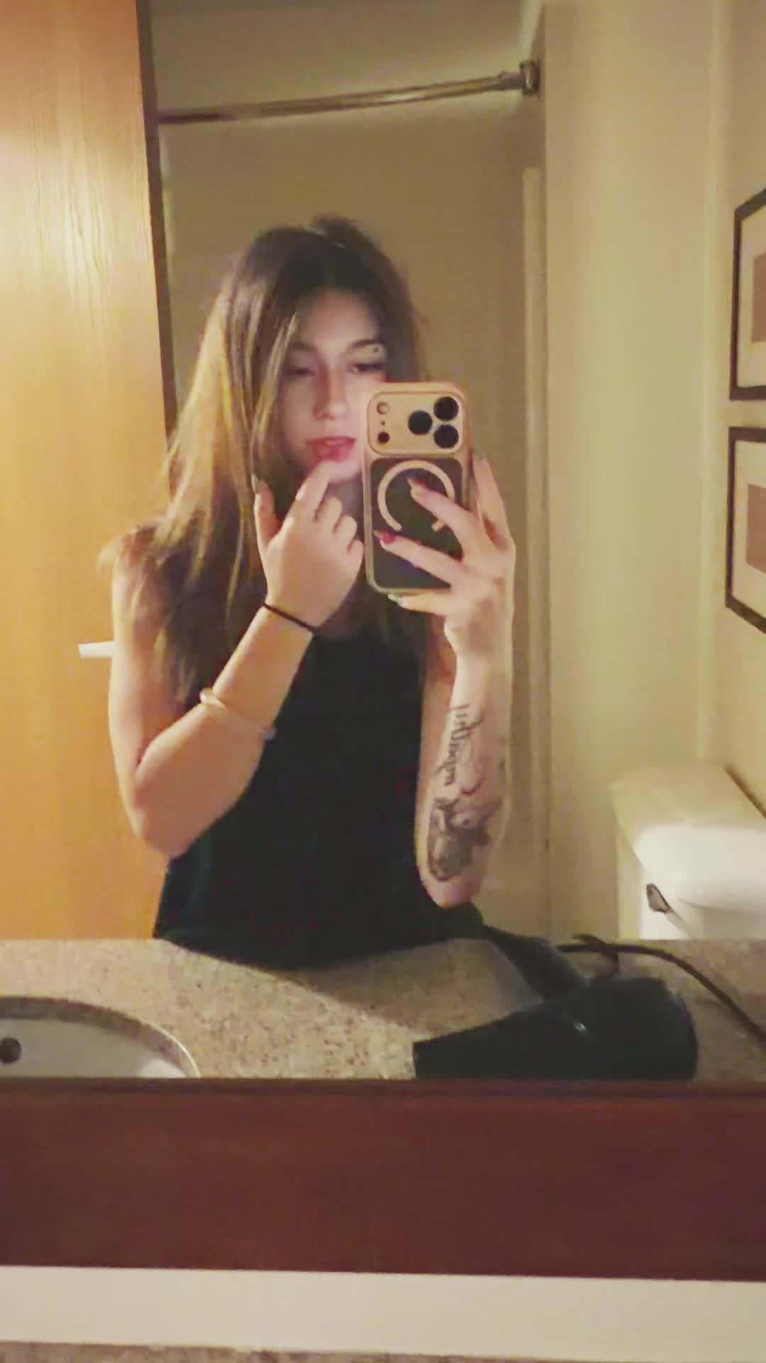 @bigsquarebuttplug