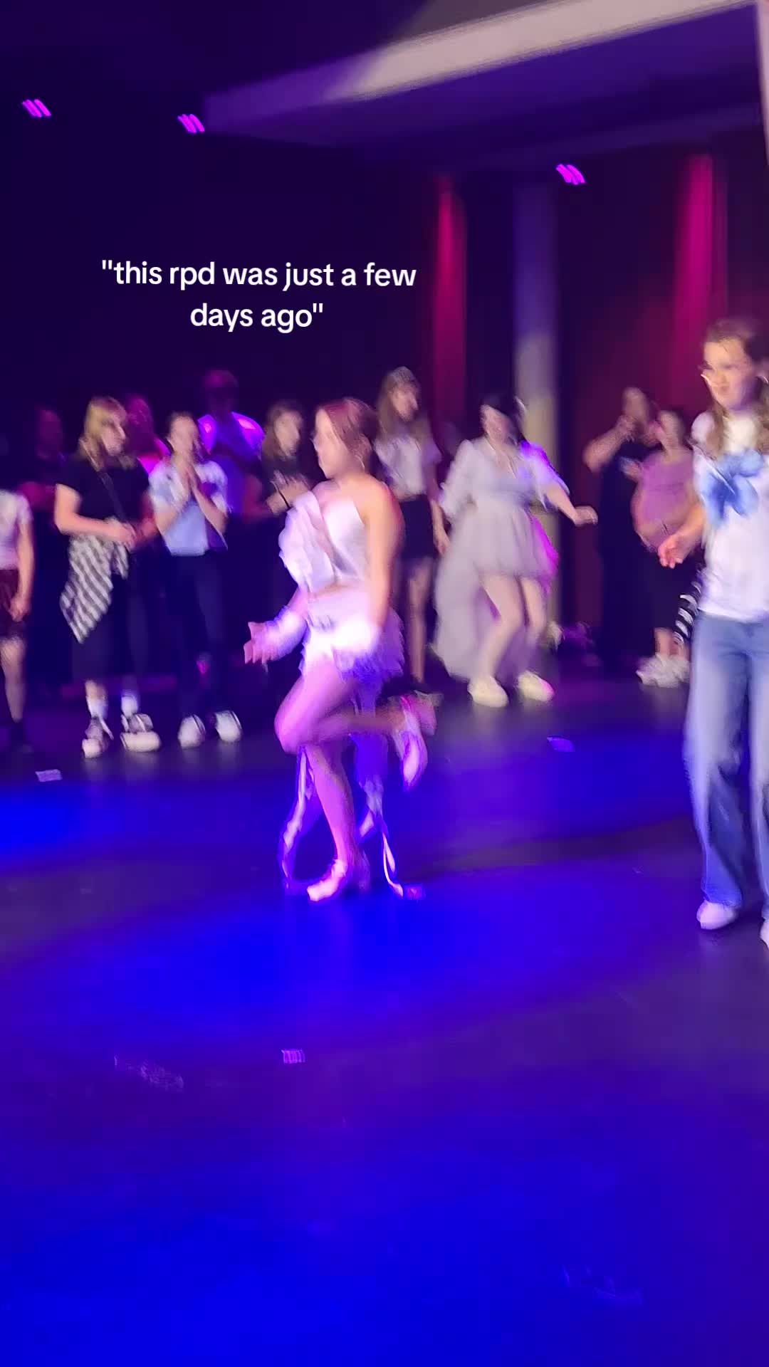 @Leeknow his oily ass cheeks