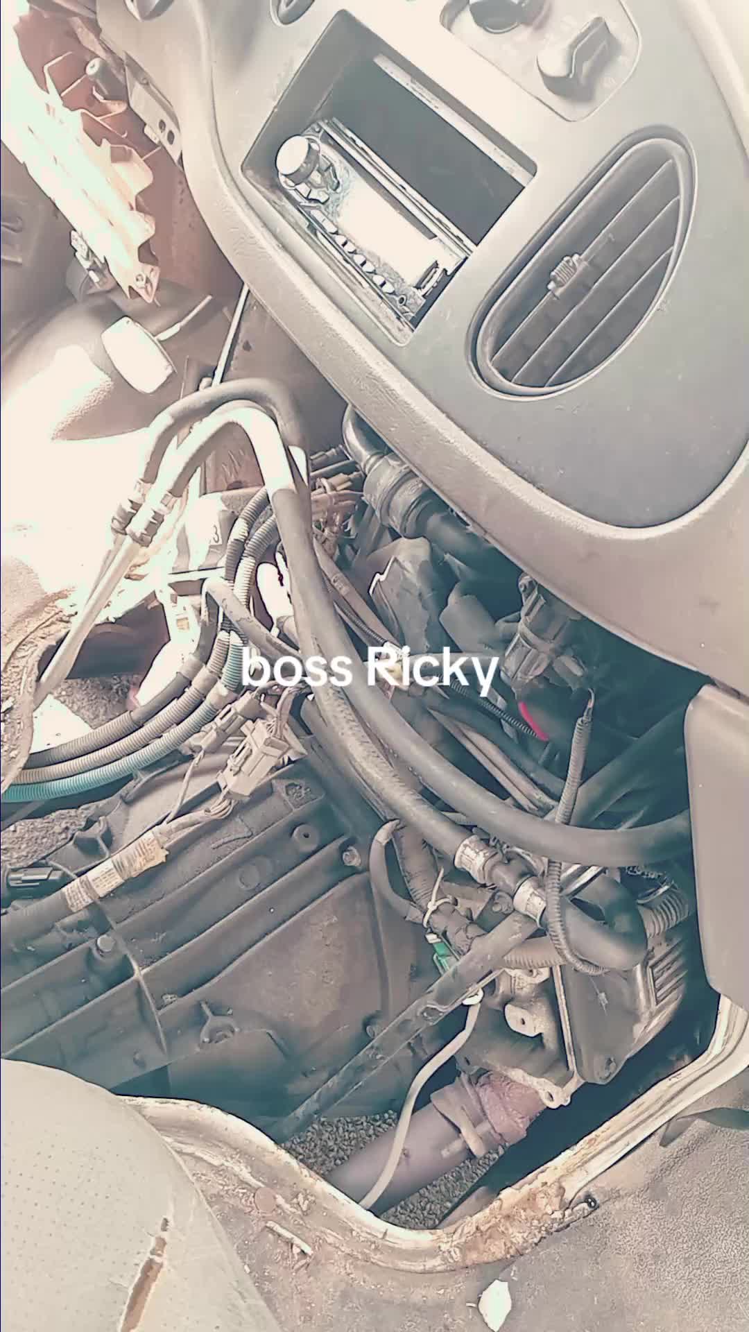 @Ricky C-n'est rien🇭🇹🇱🇷🔩