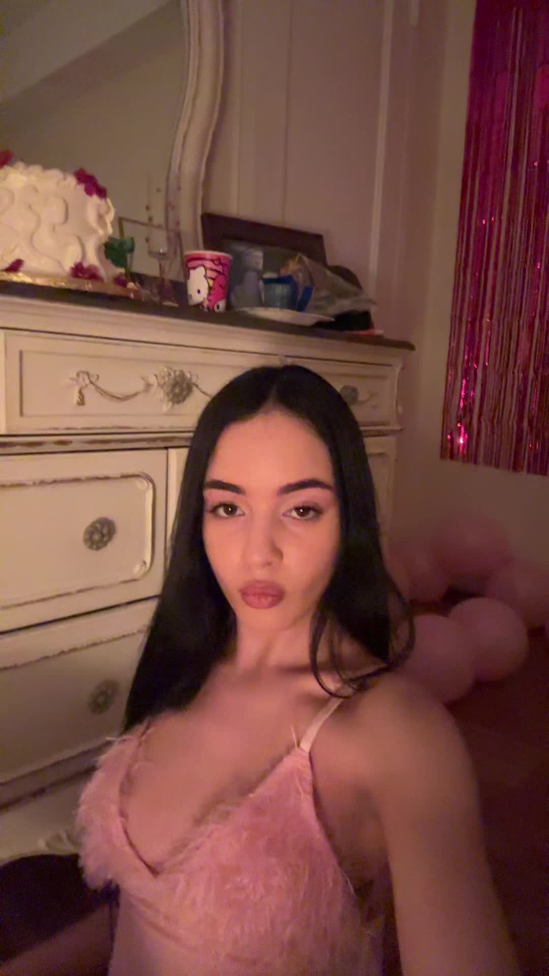 @💒