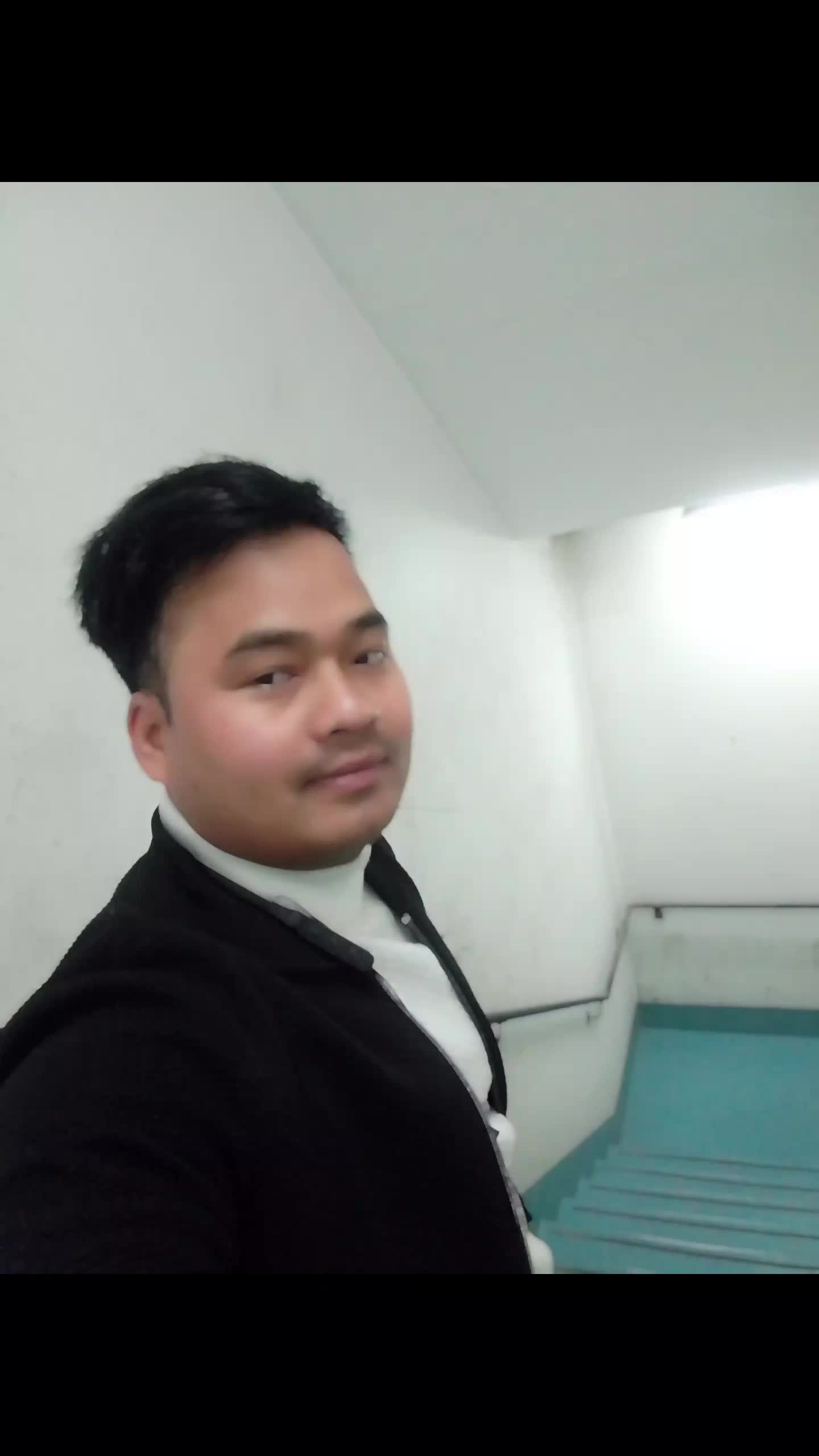 @KisHuN...........