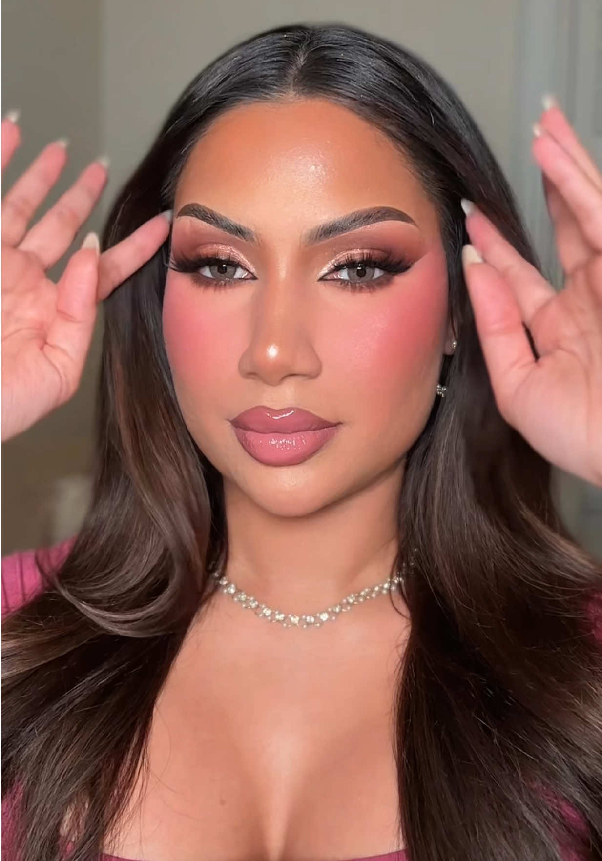 @Makeupbyalinna