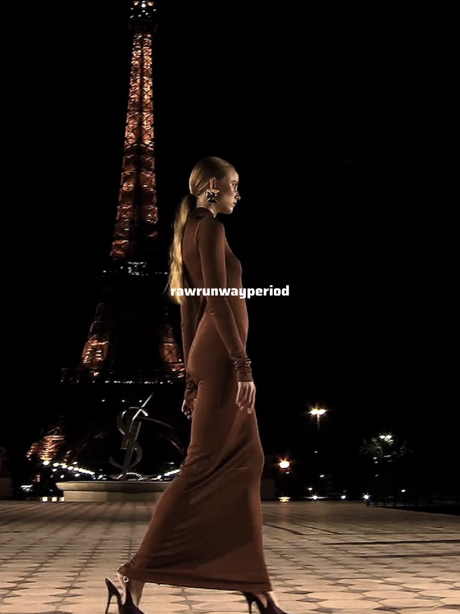 @RawRunway.