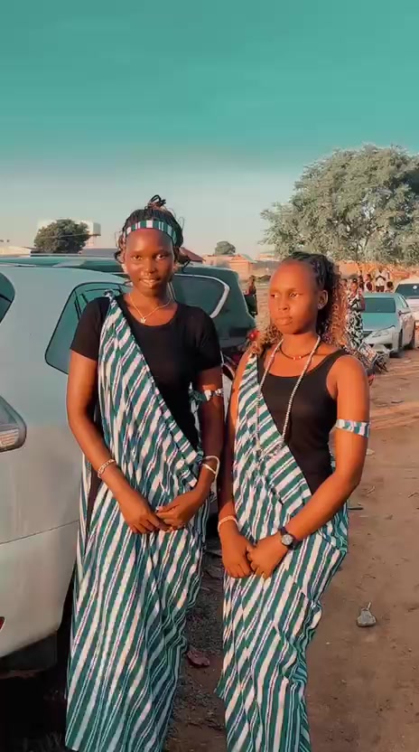 @Ayena Monique 🦋🇸🇸🥂🇺🇬🦋