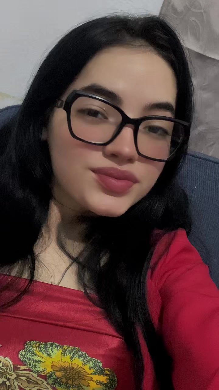 @lau_moreno