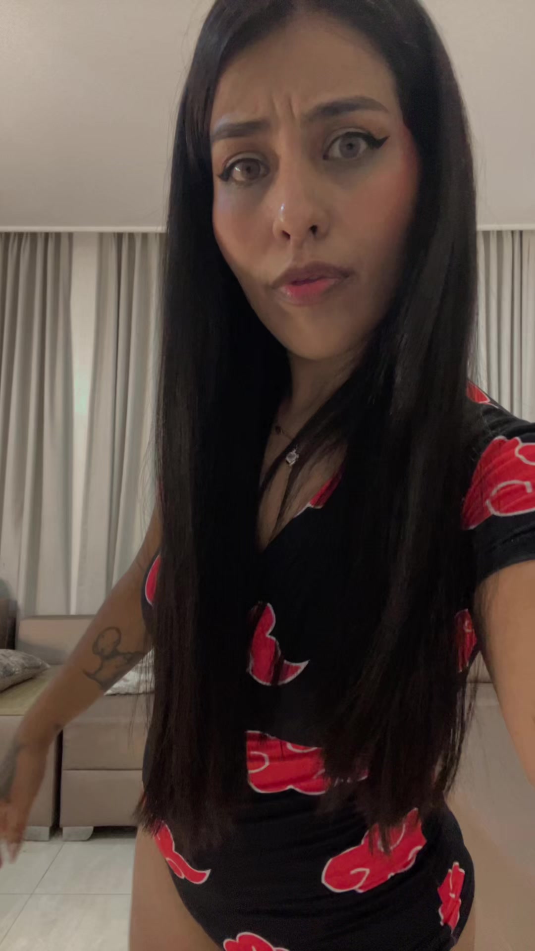 @𝐃𝐚𝐡𝐢𝐚𝐧𝐚 𝐂🌻