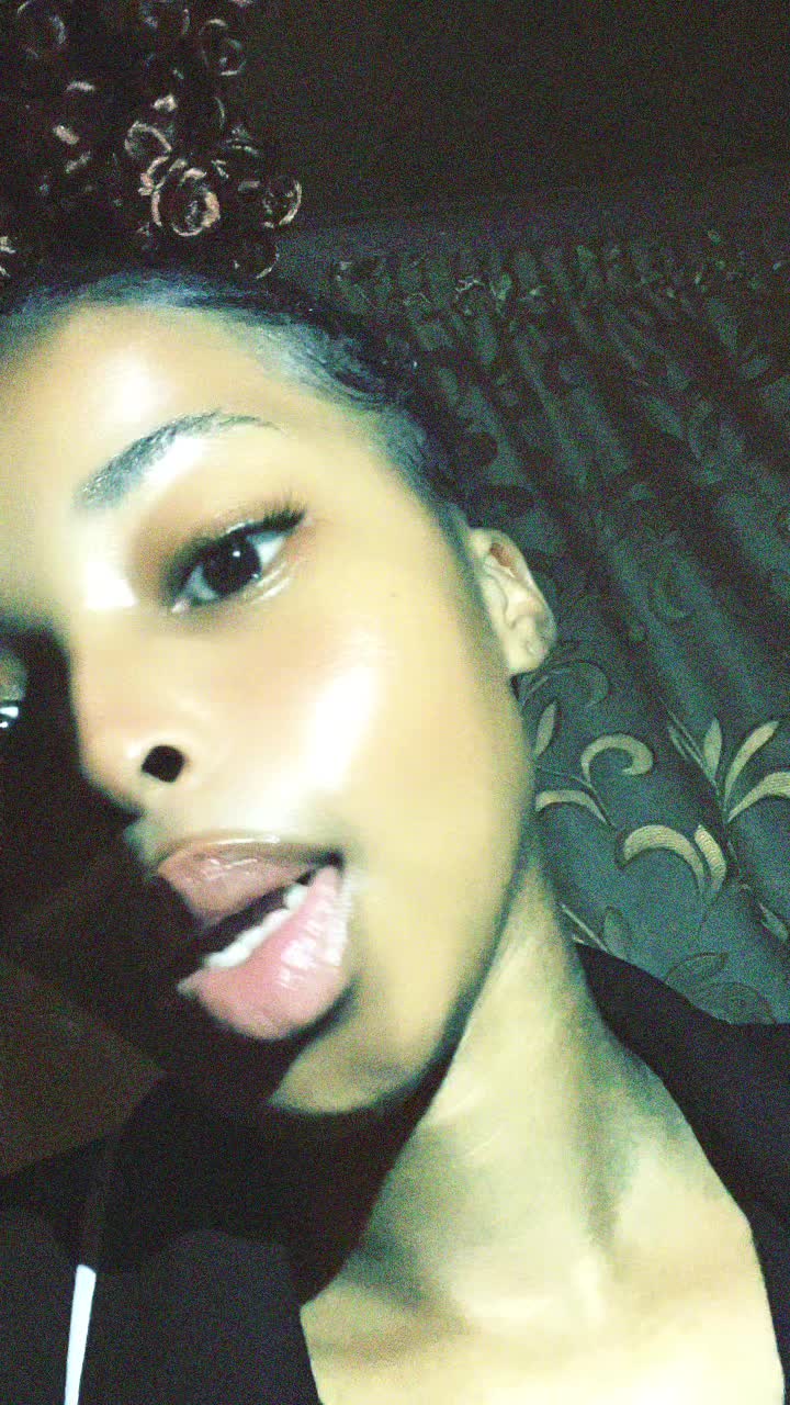 @Leeeeee. ᥫ᭡