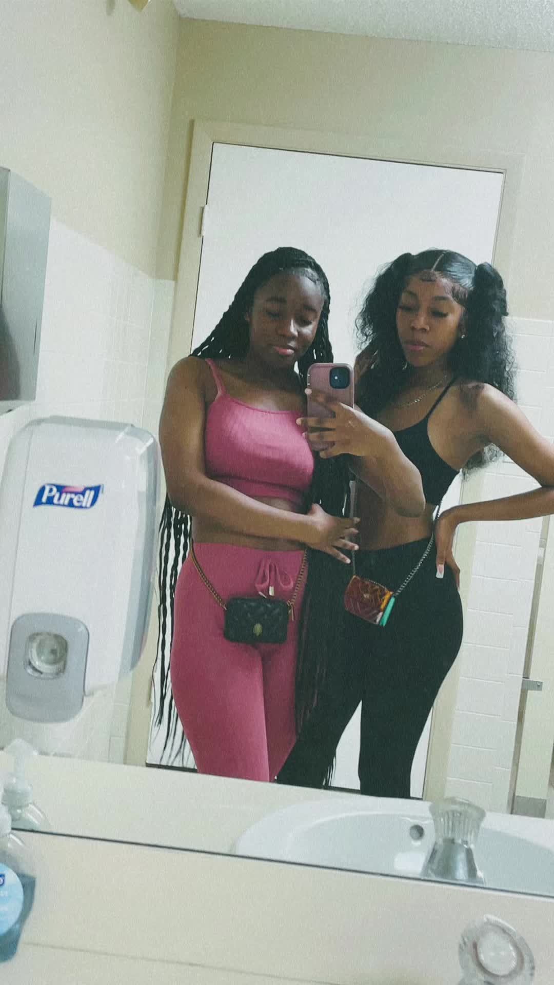 @Christiee💫
