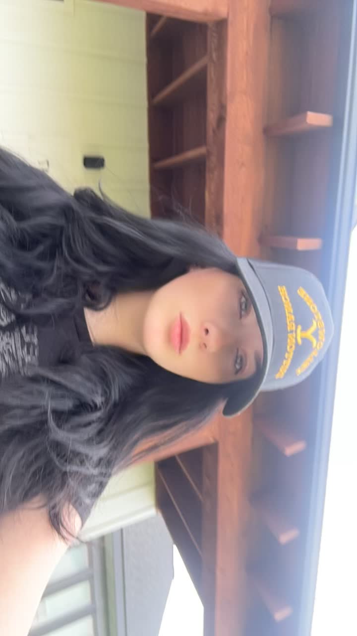 @Liv 🧛🏼&zwj;♀️
