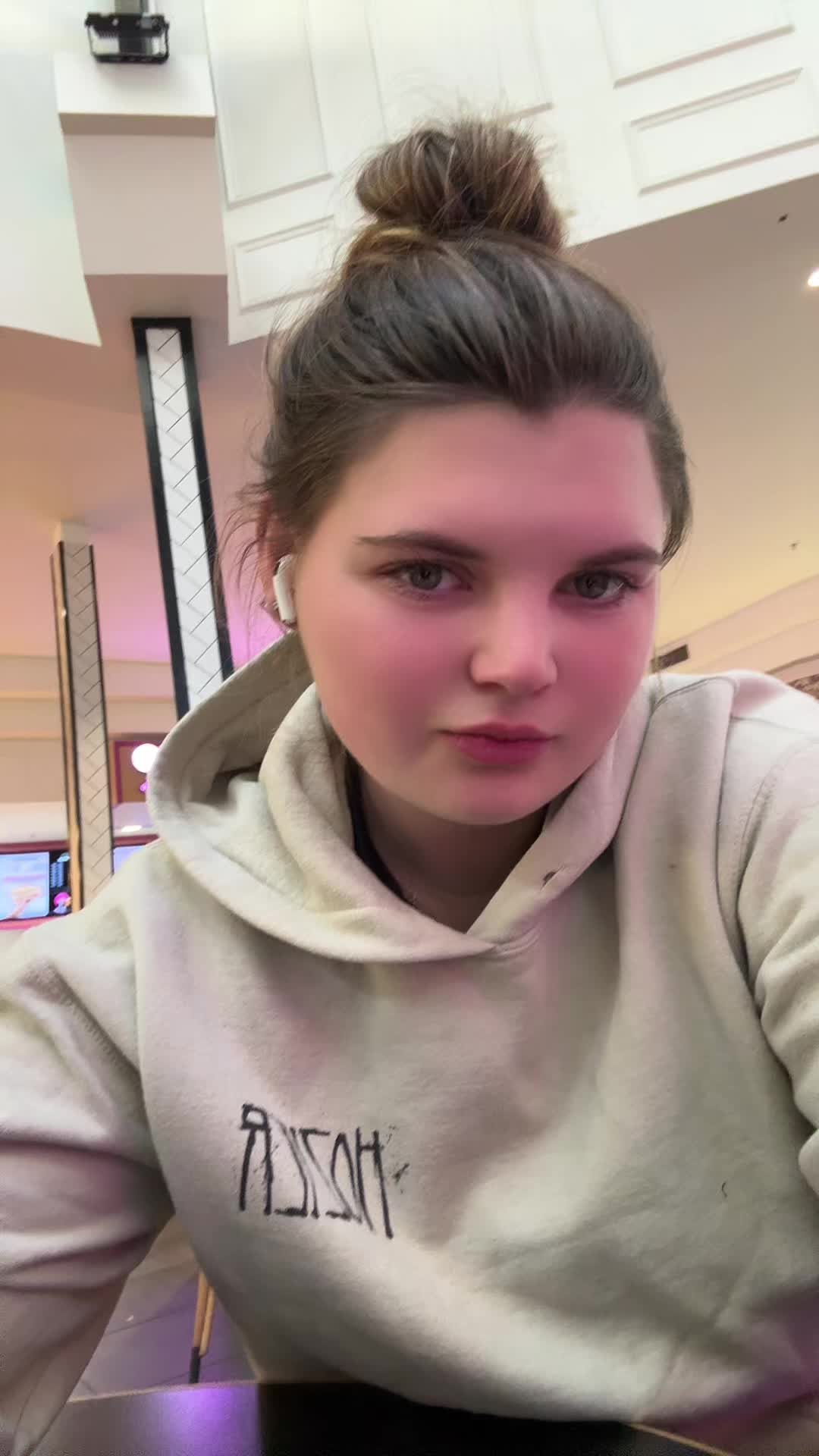 @Mackayla
