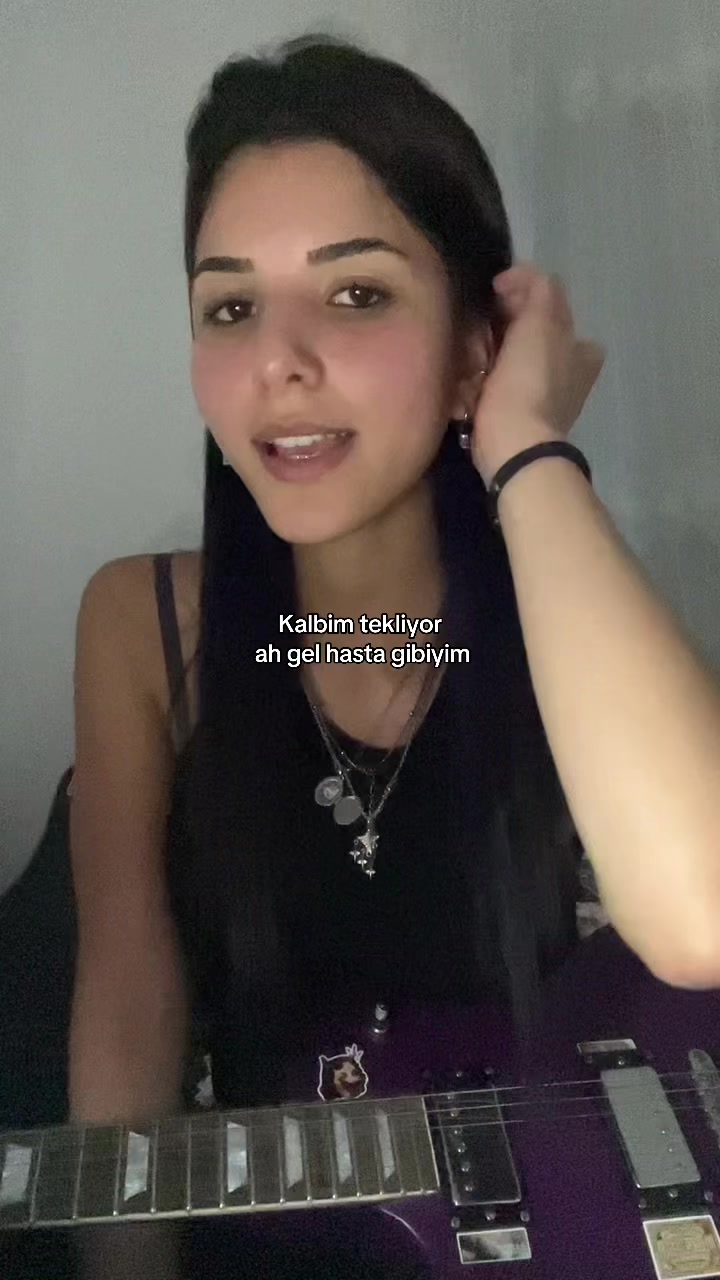 @Azranur G&uuml;l&uuml;ş🇹🇷
