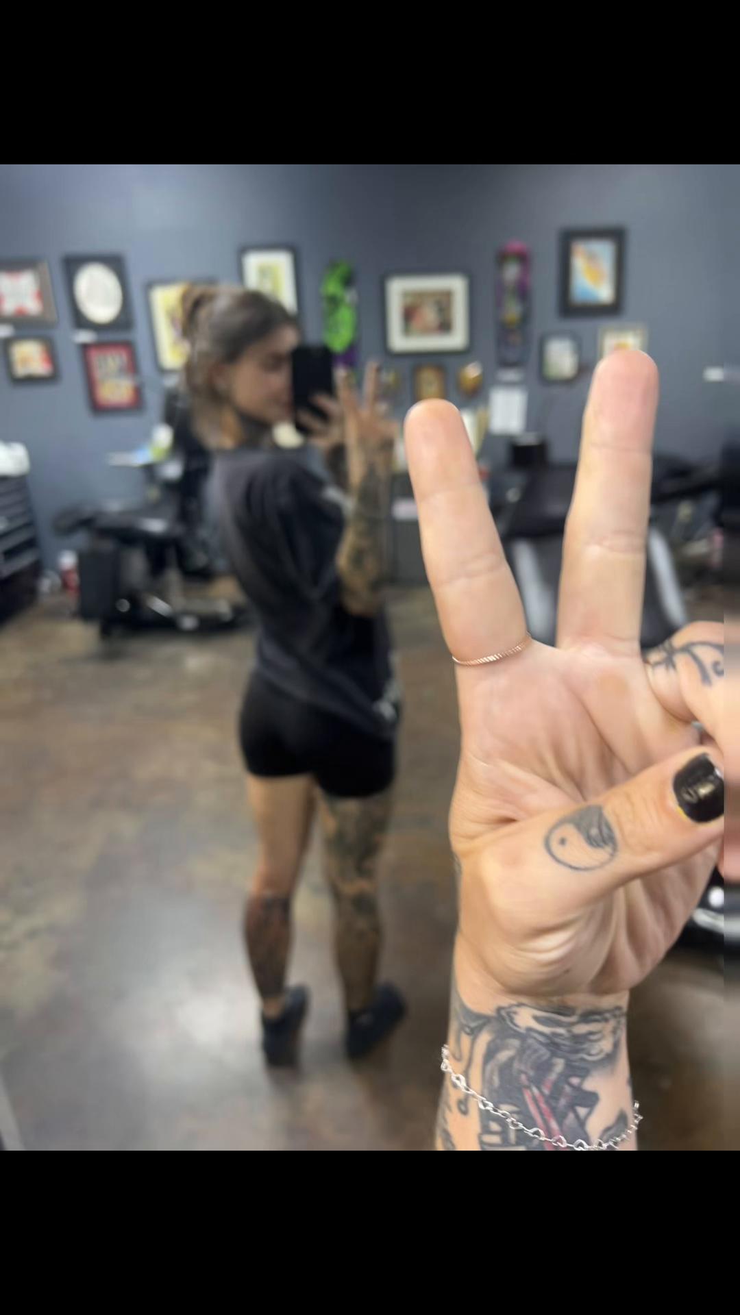 @T