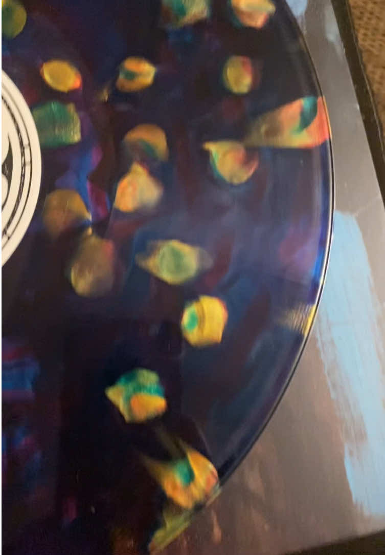 @Amber || Vinyl Collector☁️