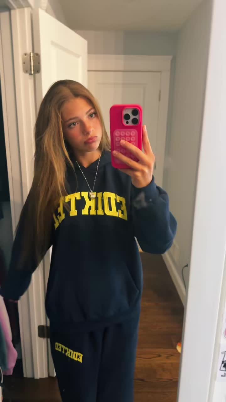 @💲⭐️😽☘️🦄🥝🧘🏽♀️💸